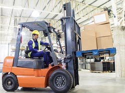 Forklift to move contianers